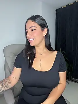 Emily Kurth23 online show from November 29, 11:31 pm