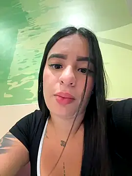 Emily Kurth23 online show from December 4, 11:27 pm