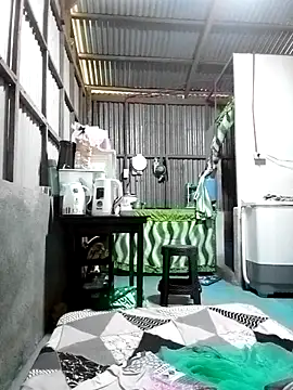 XxxHotCouples4u online show from November 11, 5:25 am