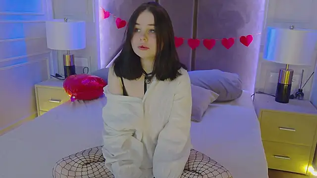 AliceLune online show from February 12, 12:40 pm