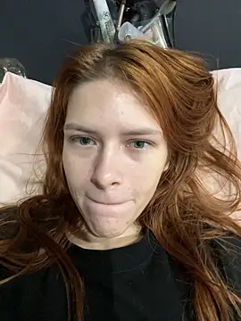 -bestie- online show from October 19, 11:01 am