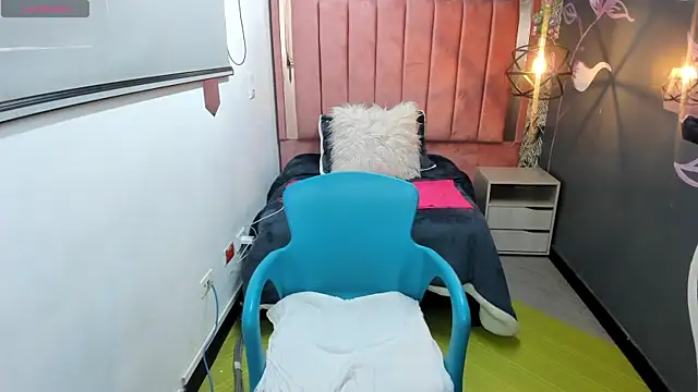 Rachel  Jonees online show from November 28, 12:41 pm