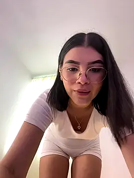 Julietalcl online show from October 22, 9:53 pm