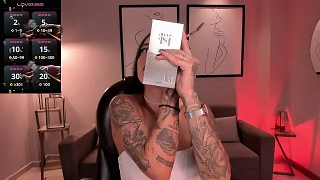 ChristineFord  online show from February 24, 7:45 pm