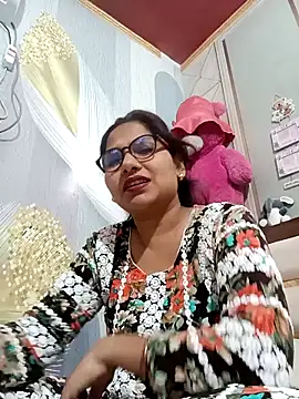 Vanshika1432 online show from October 29, 8:51 am