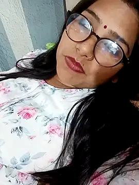 Vanshika1432 online show from November 6, 1:50 pm