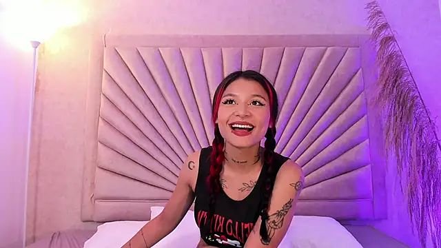 Emma duff online show from October 21, 11:36 am