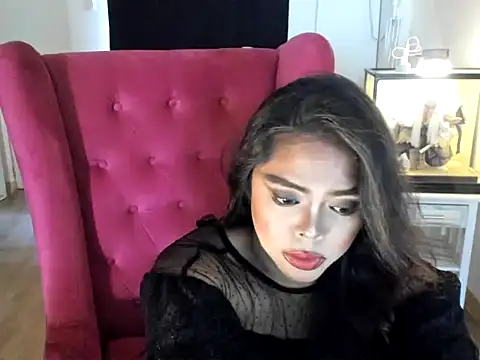 AsianDreamTS online show from November 2, 4:38 am