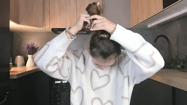 FoxFever online show from December 2, 6:37 am