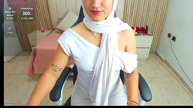 Aziz daud online show from December 18, 7:07 pm