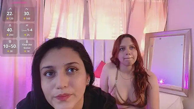 Latins Queens online show from December 4, 7:36 pm
