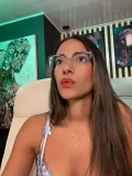 elegant  rouse online show from December 5, 8:10 pm