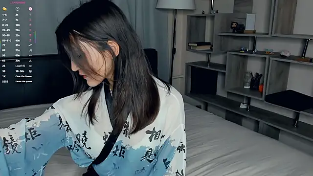 ClarissaMaheia online show from December 5, 7:15 pm