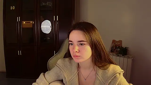 May Bloom online show from October 31, 5:20 am