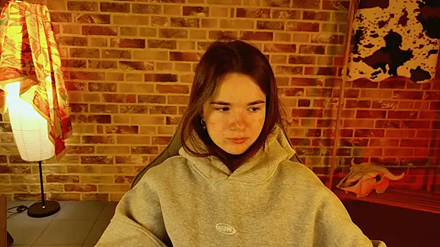 May Bloom online show from November 13, 5:17 am