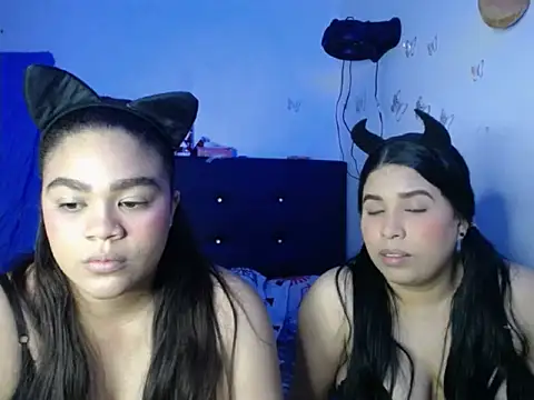 2moons full of love online show from November 22, 12:13 am