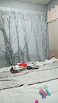 Orianabluee  online show from November 6, 1:39 pm