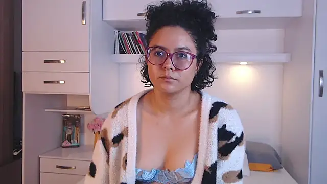 MartiRuis10 online show from November 17, 8:09 pm