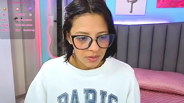 Aria Russo online show from December 19, 3:04 pm