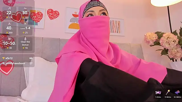 fatiima  online show from February 13, 8:10 pm