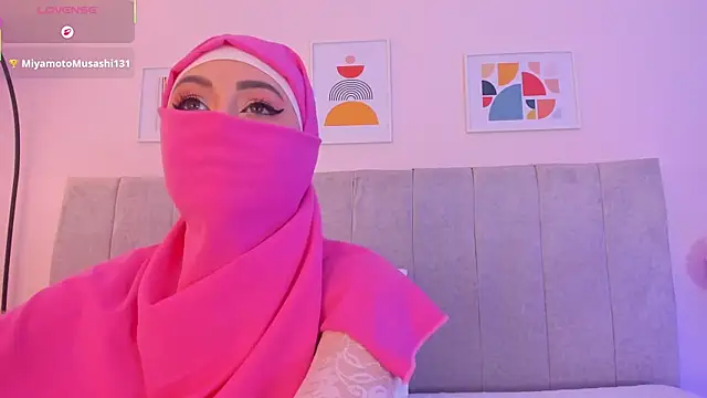 fatiima  online show from April 1, 7:22 pm