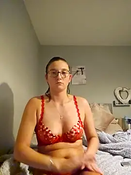 SashaBabyxx online show from November 27, 8:45 pm