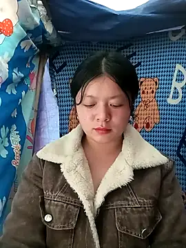 lisa-bae00 online show from March 8, 3:10 am