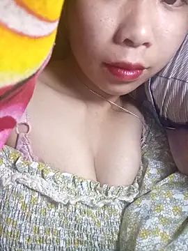 mekaka00 online show from February 2, 4:06 pm