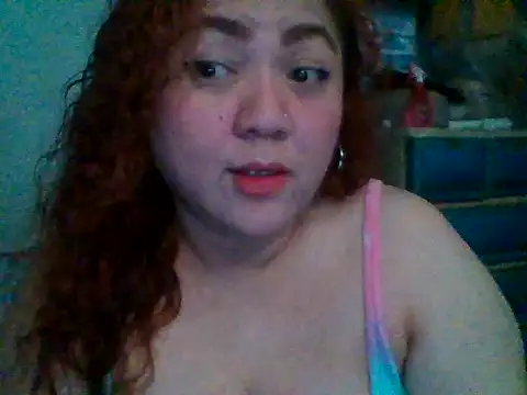 H2ooowIzee22 online show from October 25, 9:39 am