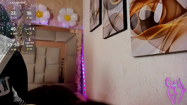 Cristall ravven online show from November 4, 8:14 pm