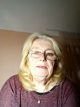 AmyLove353 online show from October 30, 10:11 pm