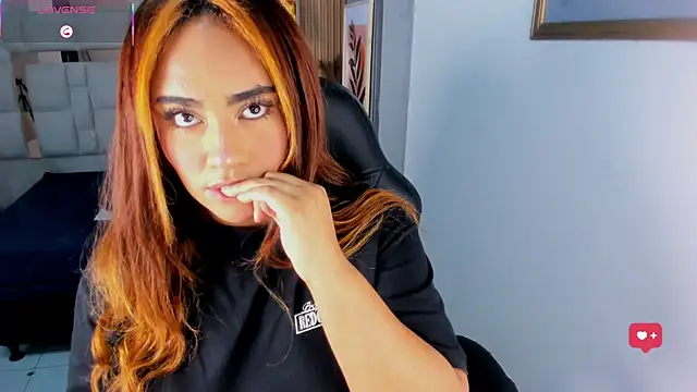 AnguelJones online show from November 17, 4:24 am