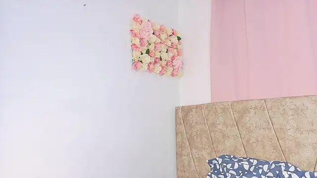 Karina Wong online show from November 22, 8:44 pm