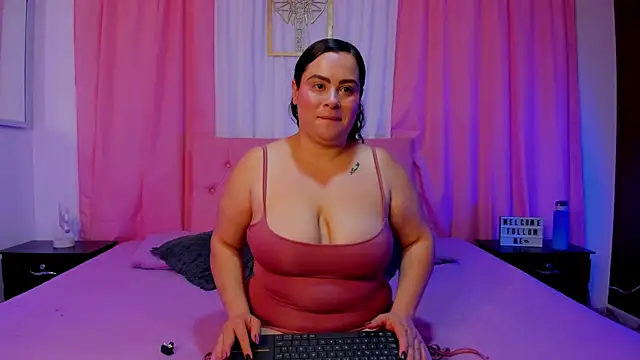 Lexie Monroe online show from October 21, 12:31 pm