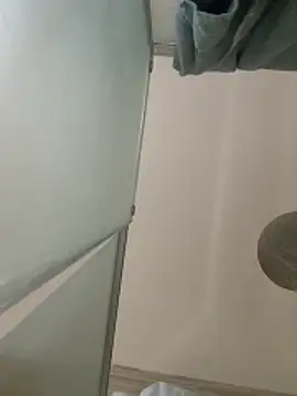 gatitalocahot online show from November 10, 9:10 pm