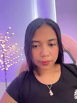 aly nicols online show from October 23, 12:00 pm