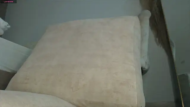 Trissa Benson online show from March 7, 3:46 am