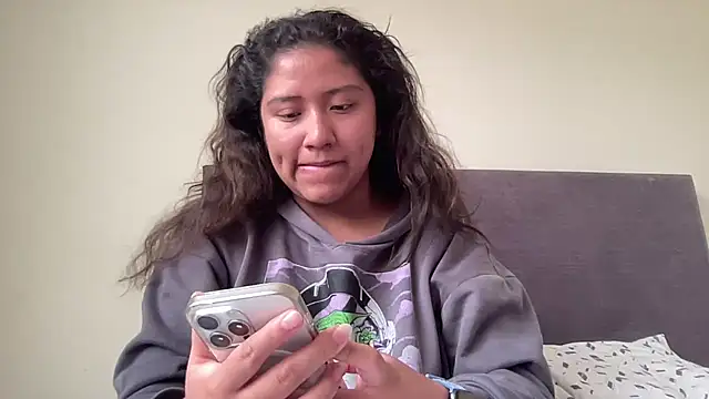 Kmiii21 online show from November 9, 2:57 pm