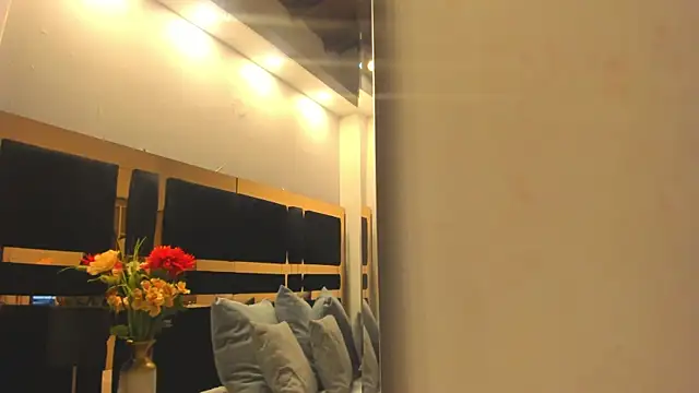 mirandaduboiss online show from January 12, 12:43 pm