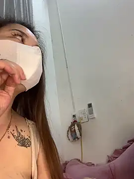 helo-kitty online show from January 19, 1:29 pm