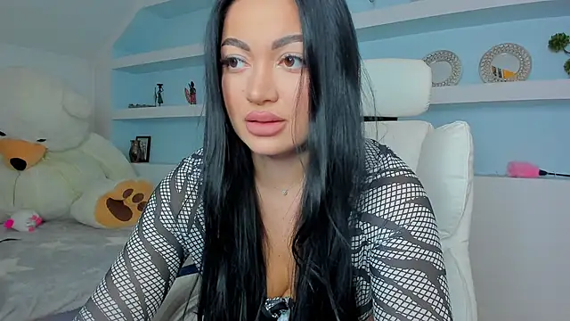 juliexxx online show from November 17, 5:13 pm