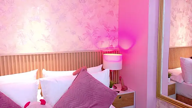 AdelineJhones online show from February 2, 3:33 pm