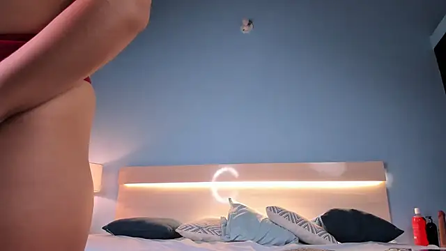 Aurora19 online show from November 26, 8:10 pm