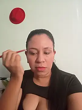 LeilaTaylor online show from December 21, 7:29 pm