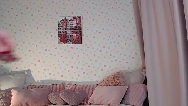 little paw  online show from November 13, 6:12 am