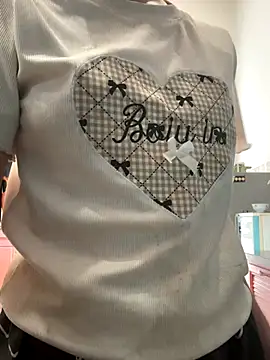 Emily-y online show from December 1, 4:38 am