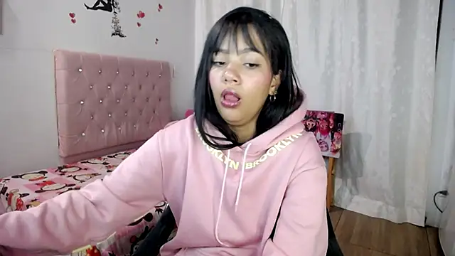 TaylorLight online show from November 29, 9:24 am