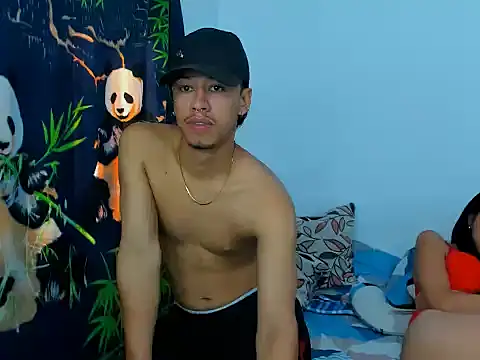 karoll and erik online show from November 23, 2:19 pm