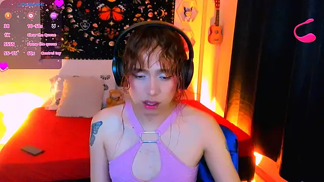 AdelineEsposito online show from December 16, 3:45 am