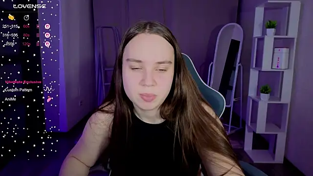 LunaDreeam online show from November 12, 4:27 pm